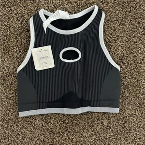 Black and Gray Sleeveless sports bra -medium brand new